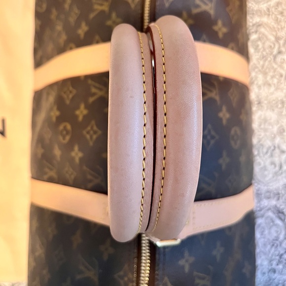 Authentic Louis Vuitton Keepall 50. New zipper, handles, chapes and body bands. - Picture 3 of 16